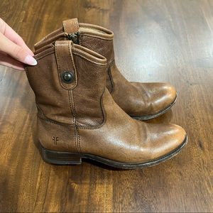 Frye Melissa Button Shortie Boot Size 7.5B